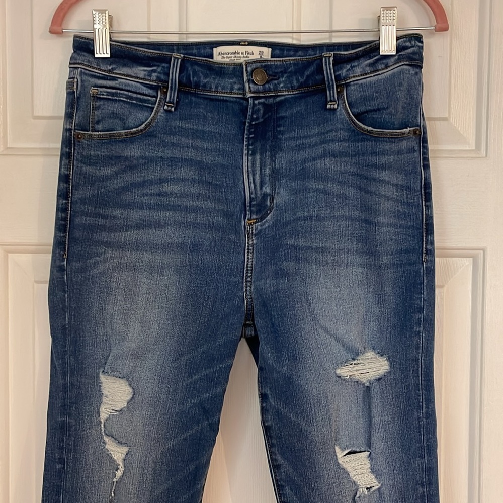 Abercrombie & Fitch super skinny ankle high rise jean, size 29/8. EUC - Picture 2 of 6
